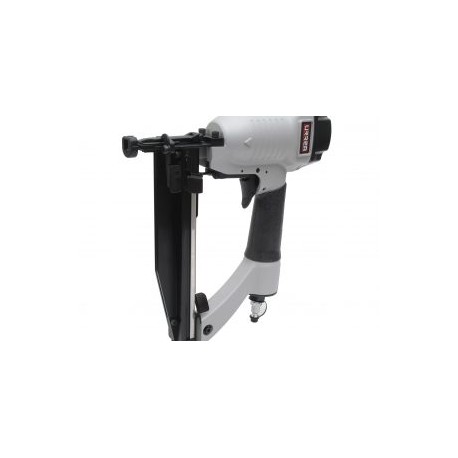 Clavadora neumática cal clavo de hasta 2-1/2″ Urrea